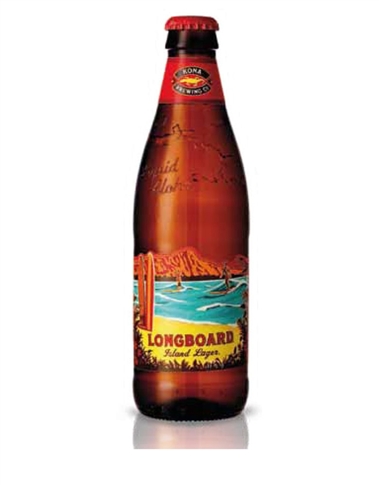 Kona Brewing Company nasce dal sogno di padre e figlio Cameron
Healy e Spoon Khalsa di creare una birra fresca, prodotta proprio
nelle isole Hawaii con la passione e lo spirito dell’isola di Big
Island. Ancora oggi la produzione avviene nello storico birrificio di
Kailua-Kona, Big Island.
Kona è cresciuta sino a diventare il 13mo birrificio artigianale negli
Stati Uniti grazie alla qualità, al portafoglio ed ai premi vinti.
Kona Longbord è una lager dal gusto fresco, morbido, di facile
bevibilità ideale per ogni momento della giornata, nei momenti di
relax, in amicizia e semplicità...nel vero spirito della vita “Aloha”. KONA