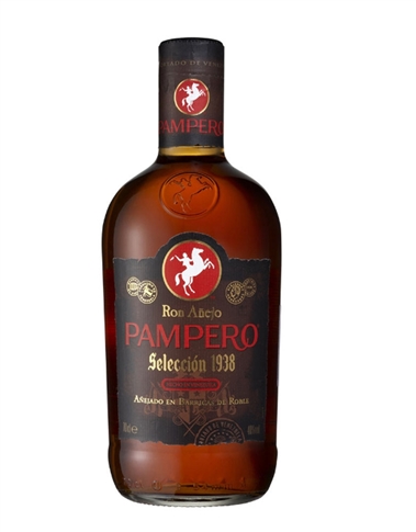 Le Industrias Pampero furono fondate a Caracas da Alejandro Hernández e da Luis Manuel Toro nel 1938. Hernández riuscì a consolidare le abilità della tradizione artigiana per creare su larga scala rum dorati di qualità superiore, invecchiati in botti di rovere per un periodo di almeno 24 mesi. Questo rigoroso processo produttivo fu adottato dal Venezuela come standard di riferimento per la produzione del rum in tutto il paese: per la legge venezuelana è possibile denominare "rum" un distillato invecchiato almeno due anni, mentre sotto a tale periodo è permesso soltanto parlare di "aguardiente de cana". PAMPERO