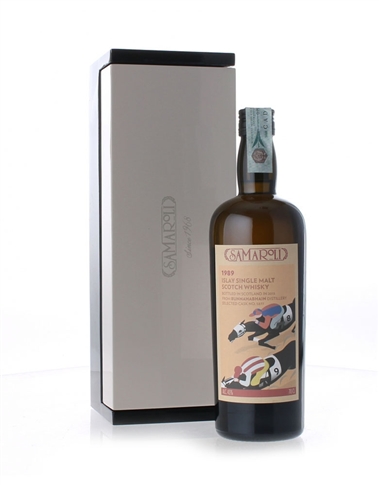 E' un Islay Single Malt scozzese. Raro e pregiatissimo: tutti i barili sono numerati come anche tutte le bottiglie. Bouquet evoluto e maturo ricco di toni campestri come il fieno e il legno. Molto vivace e di grande carattere anche se al palato risulta elegante e raffinato. Finale lunghissimo e persistente, molto aromatico con un giusto equilibrio fra il dolce e l'amaro.
E' un Islay Single Malt scozzese. Raro e pregiatissimo: tutti i barili sono numerati come anche tutte le bottiglie. Bouquet evoluto e maturo ricco di toni campestri come il fieno e il legno. Molto vivace e di grande carattere anche se al palato risulta elegante e raffinato. Finale lunghissimo e persistente, molto aromatico con un giusto equilibrio fra il dolce e l'amaro.
 BUNNAHABHAIN